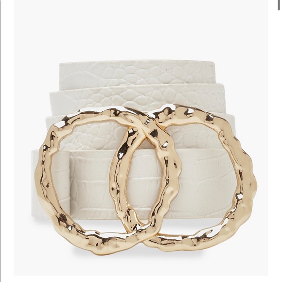 Boohoo Accessories - Boohoo white croc print with gold detail belt